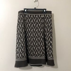 Ann Taylor embroidered skirt Womens 6